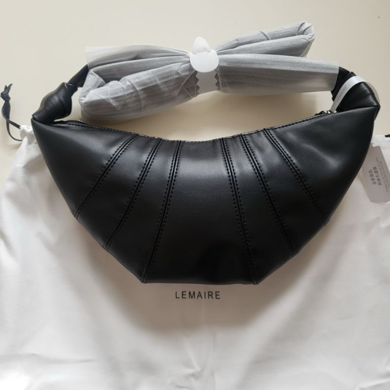 LEMAIRE 크루아상백 블랙 스몰 상품 사진