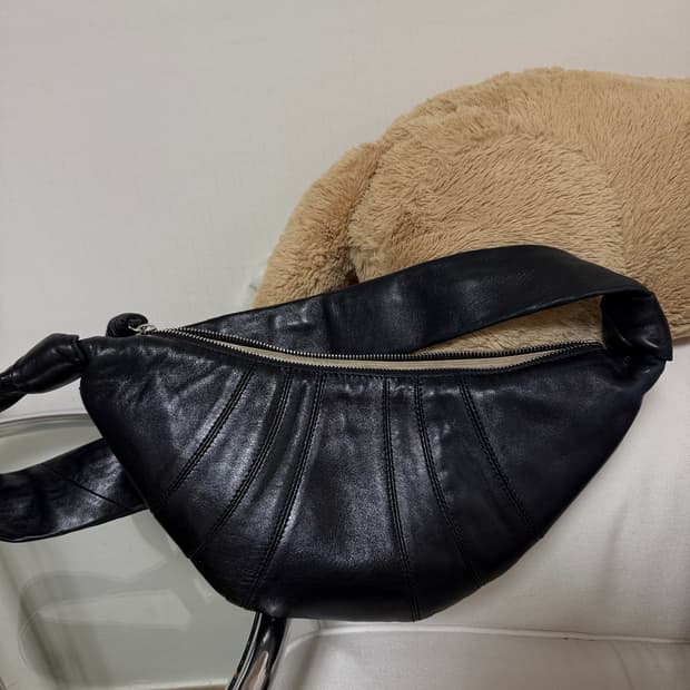 LEMAIRE 르메르 크루아상백 범백 블랙 정품 상품 사진