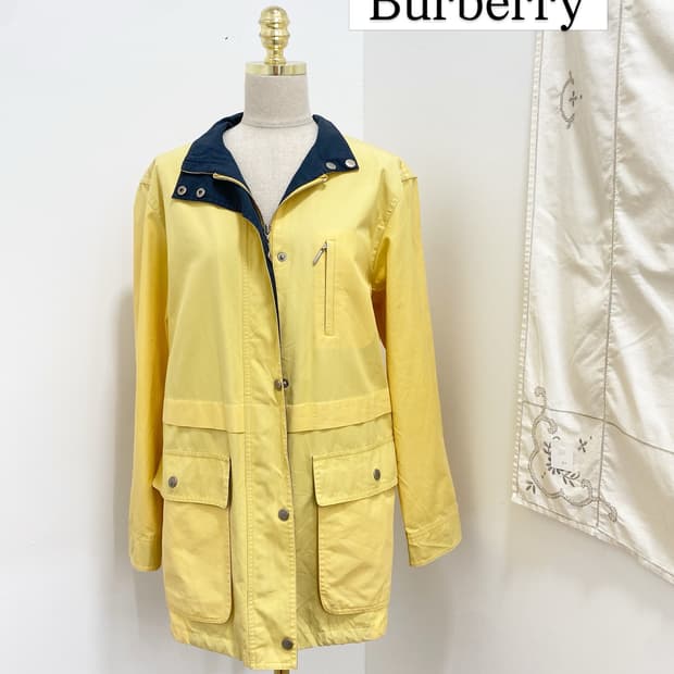 Burberry 옐로우 레인 사파리 자켓 상품 사진