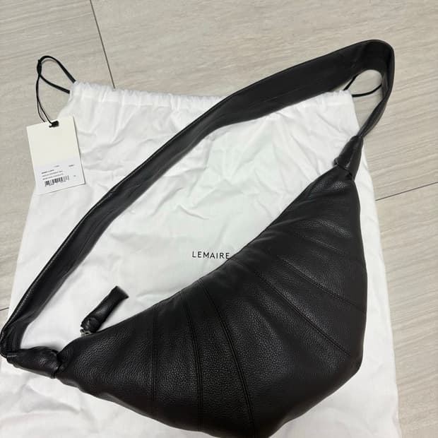 르메르 크루아상백 디크초코 M 상품 사진