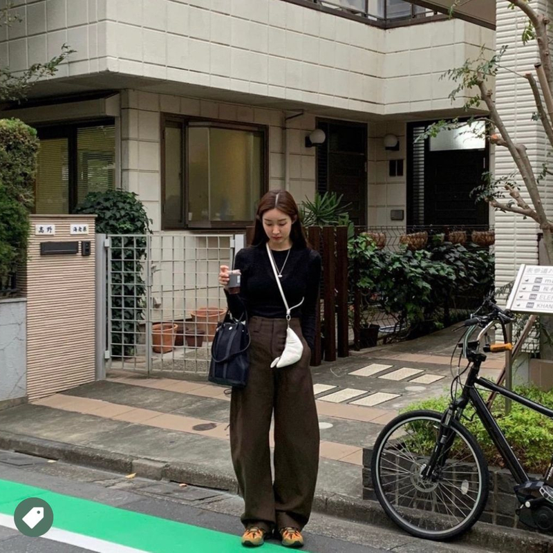 르메르 크루아상 코인 펄스 크로스바디 지갑가방. 보테가프라다구찌디올샤넬막스마라산드로마쥬버버리마랑타임마인한섬 상품 사진