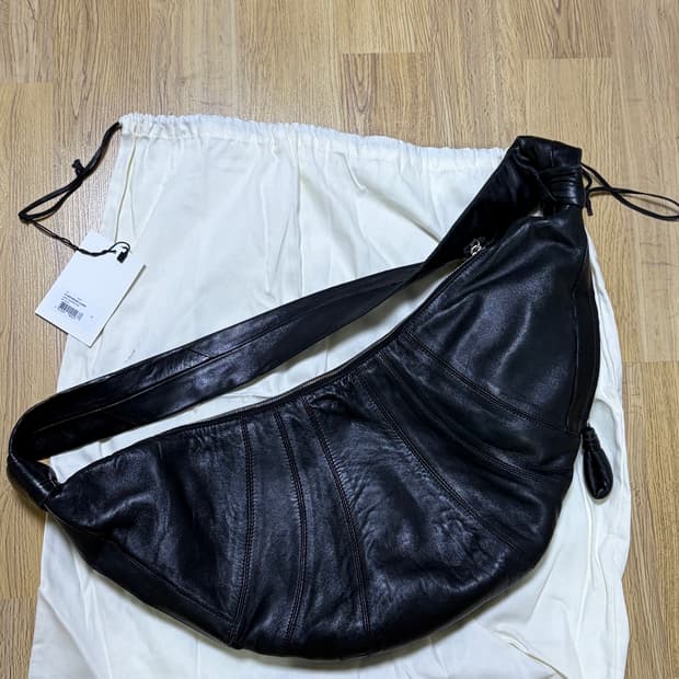 LEMAIRE 르메르 크루라상 블랙 라지 상품 사진