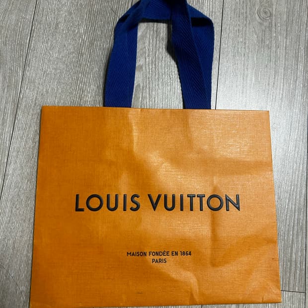 Louis Vuitton 루이비통 Louis Vuitton 쇼핑백 판매합니다. - 사이즈는 22 상품 사진