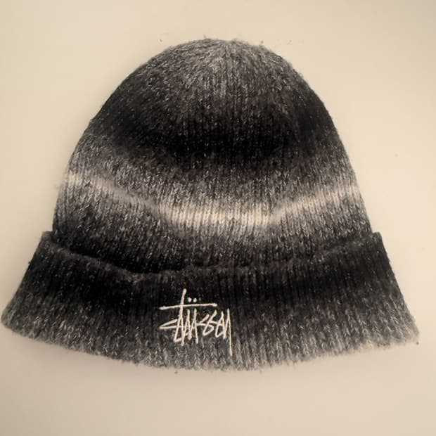 스투시(STUSSY)그라데이션 블랙 비니 상품 사진