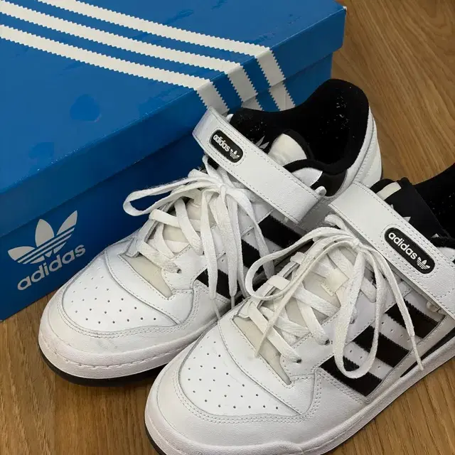 아디다스 포럼 84 로우 화이트 블랙 275 상품 사진